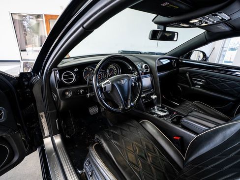 Used 2015 Bentley Flying Spur V8 image 33