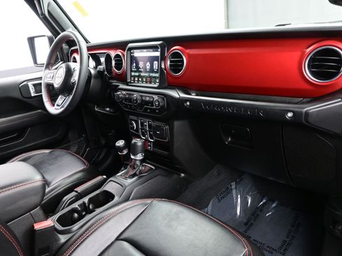 Used 2023 Jeep Wrangler Unlimited Rubicon w/ Xtreme 35 Tire Package image 13