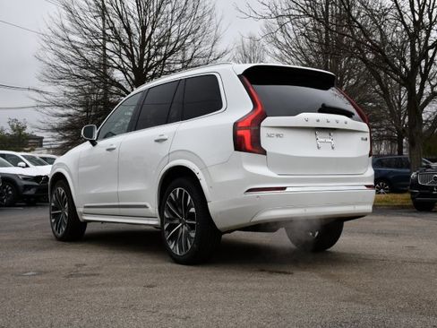 Certified 2025 Volvo XC90 B6 Plus image 5