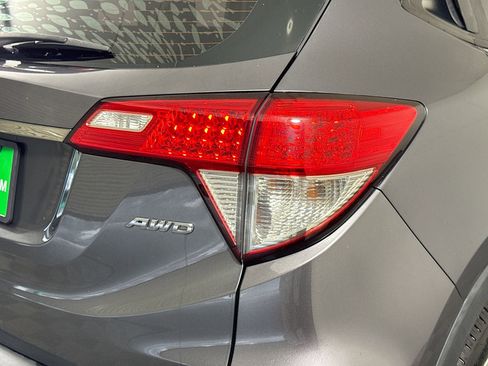 Used 2022 Honda HR-V LX image 33