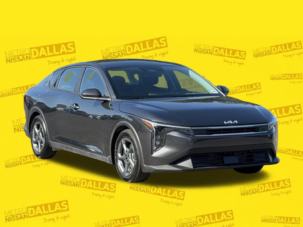 Used 2026 Kia K4 FWD image 2
