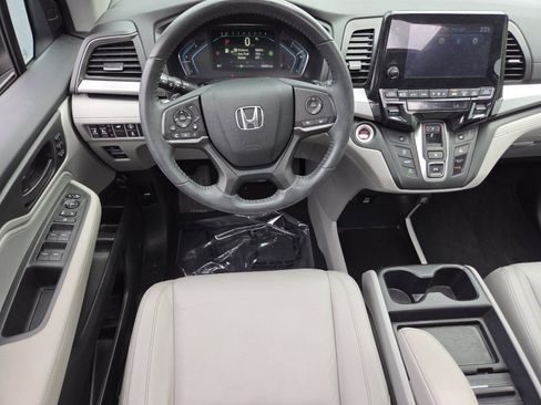 Certified 2024 Honda Odyssey EX-L image 27