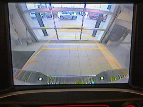 Certified 2014 GMC Sierra 1500 SLT w/ SLT Crew Cab Value Package image 19