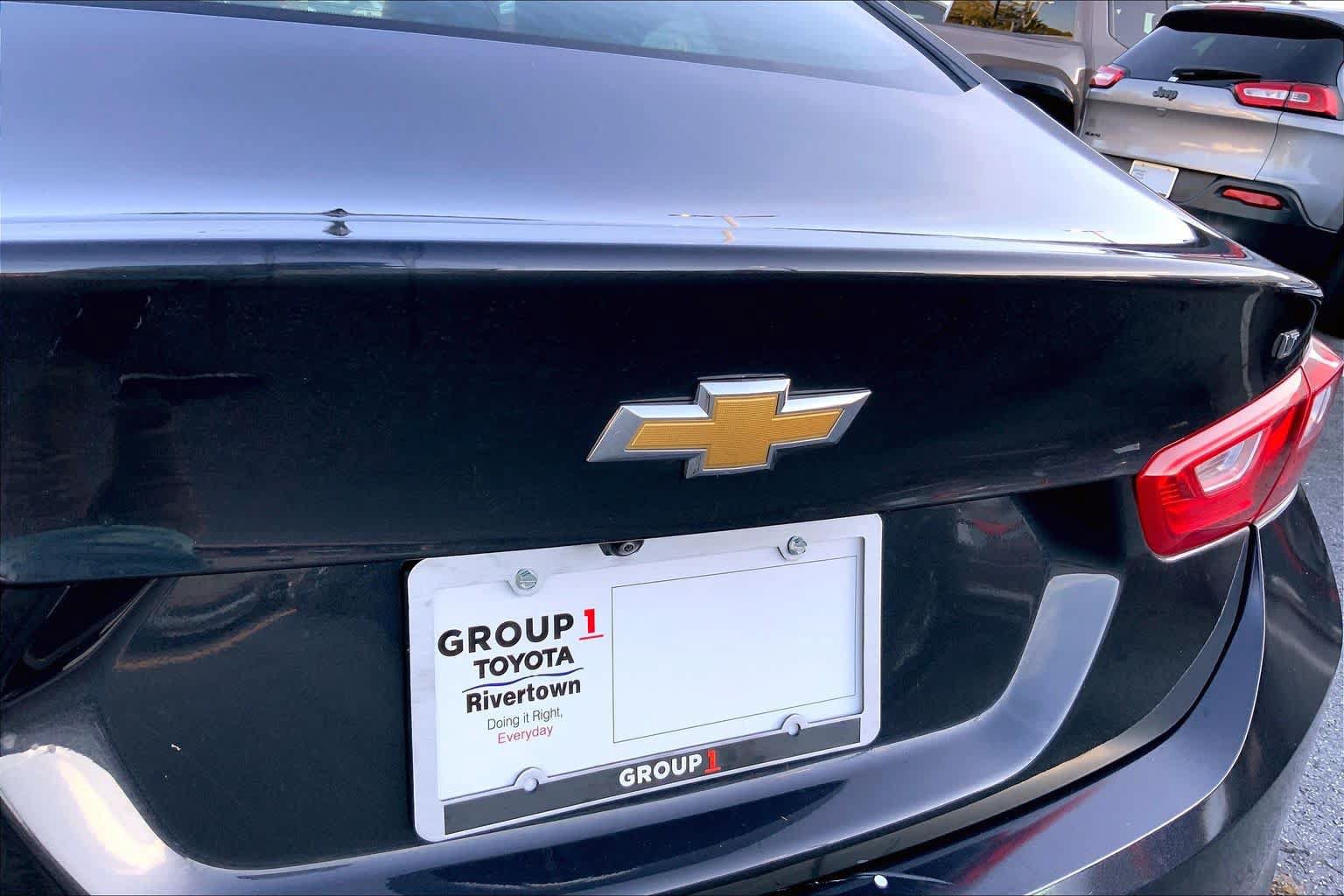 Used 2023 Chevrolet Malibu LT FWD image 9