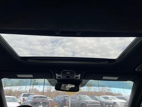 Used 2022 Hyundai Palisade Calligraphy image 25