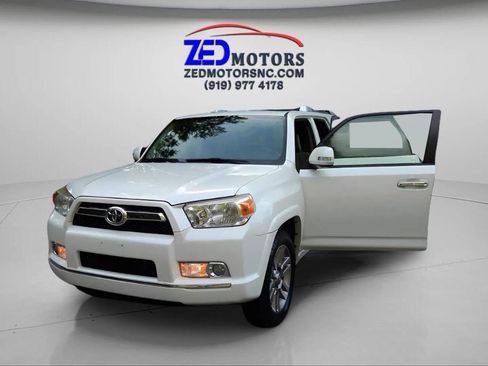 Used 2012 Toyota 4Runner Limited image 11