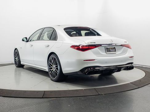 Used 2024 Mercedes-Benz S 63 AMG S w/ Carbon Fiber Exterior Package image 33
