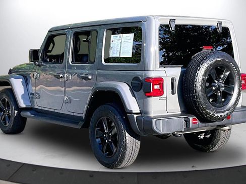 Certified 2022 Jeep Wrangler Unlimited Sahara AWD/4WD image 7