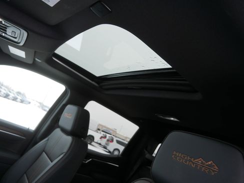 Used 2026 Chevrolet Silverado 1500 High Country w/ Technology Package image 23