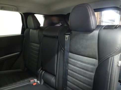 New 2025 Mitsubishi Outlander SE image 17