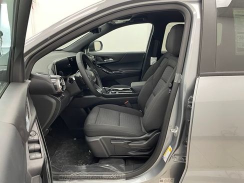 New 2026 Chevrolet Equinox LT w/ Safety and Technology Package AWD/4WD image 8