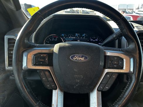 Used 2019 Ford F350 Lariat w/ Lariat Ultimate Package image 16