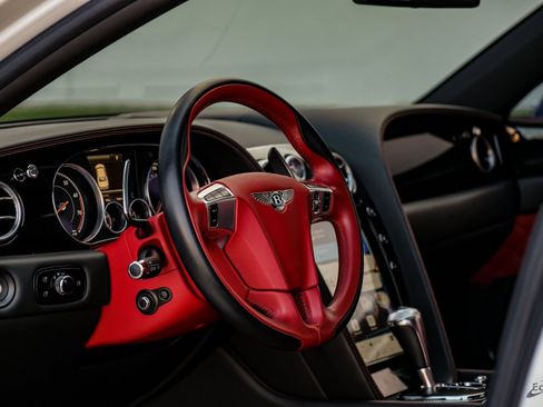 Used 2018 Bentley Flying Spur S V8 image 47