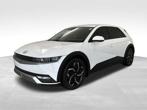 Used 2022 Hyundai Ioniq 5 SE AWD/4WD image 2