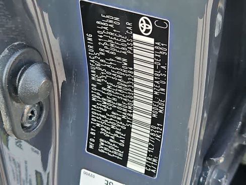 Used 2025 Toyota Corolla LE FWD image 29
