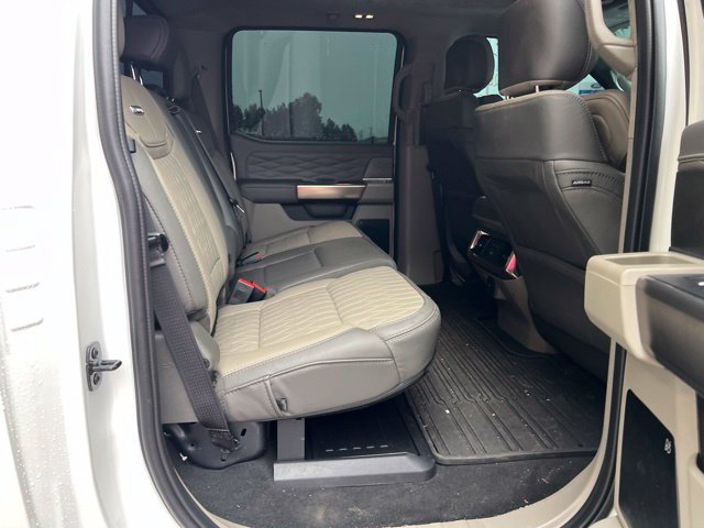 Used 2026 Ford F250 Platinum w/ Platinum Plus Package AWD/4WD image 21