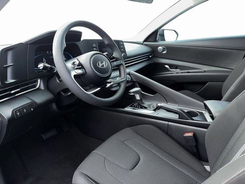 New 2026 Hyundai Elantra SE w/ Cargo Package image 14