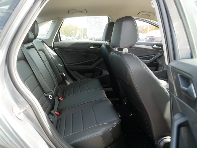 Certified 2023 Volkswagen Jetta SE FWD image 19