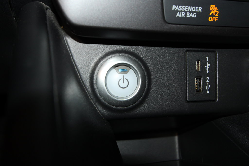 Used 2025 Nissan Leaf S FWD image 12