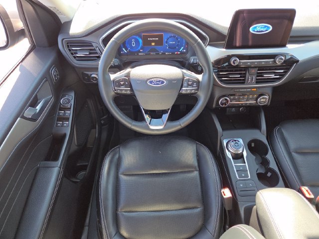Used 2021 Ford Escape SEL w/ Technology Package AWD/4WD image 26