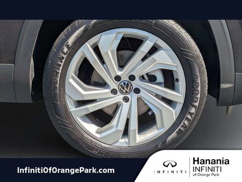 Used 2022 Volkswagen Atlas SE w/ Panoramic Sunroof Package image 10