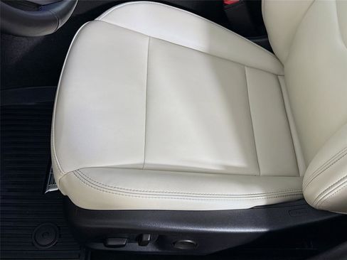 Used 2023 Cadillac CT4 Luxury w/ Sun And Sound Package image 20