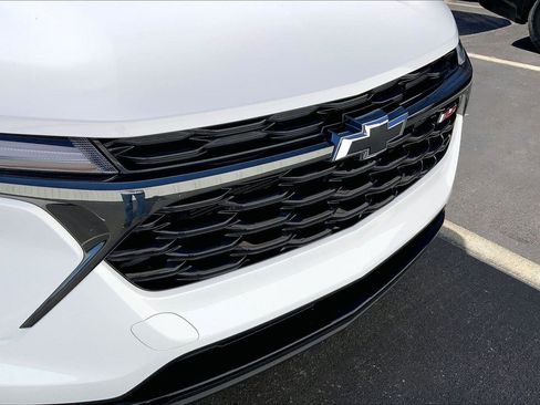 Used 2024 Chevrolet Trax RS w/ Sunroof Package image 27