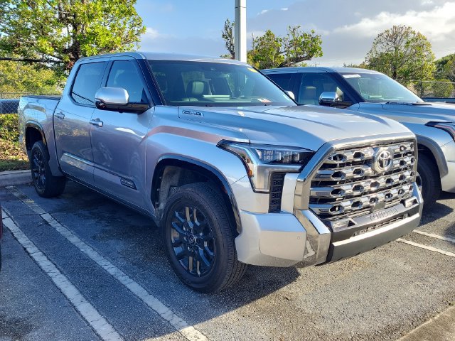 Used 2025 Toyota Tundra Platinum AWD/4WD image 3