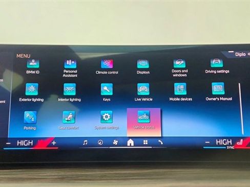 Used 2026 BMW X5 sDrive40i w/ M Sport Package image 48