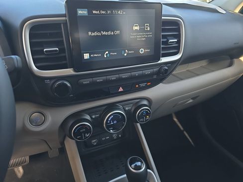 New 2026 Hyundai Venue SEL image 19