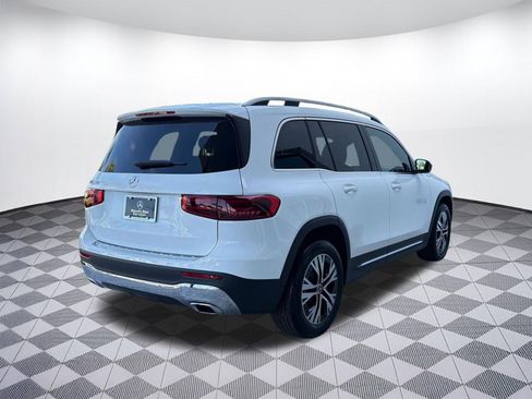 Used 2026 Mercedes-Benz GLB 250 image 9
