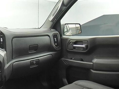 Used 2026 Chevrolet Silverado 1500 Custom Trail Boss AWD/4WD image 28