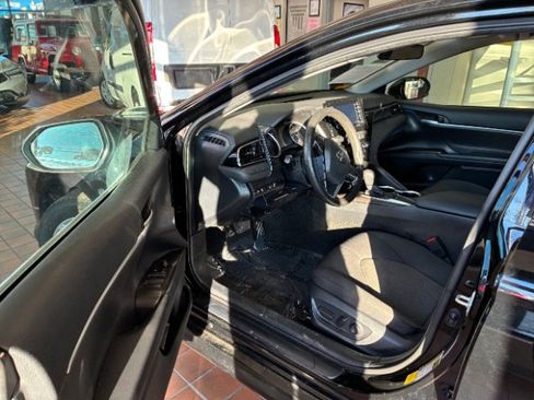 Used 2023 Toyota Camry LE image 15