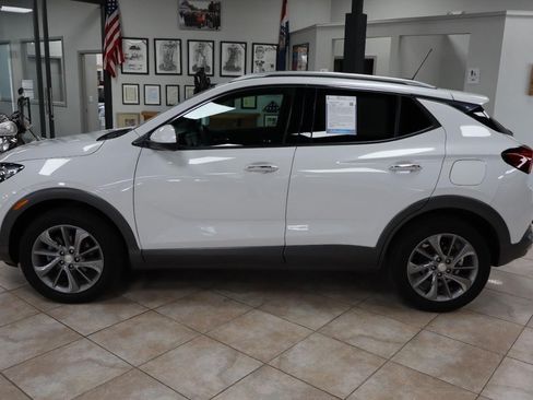 Used 2023 Buick Encore GX Essence w/ Experience Buick Package AWD/4WD image 2