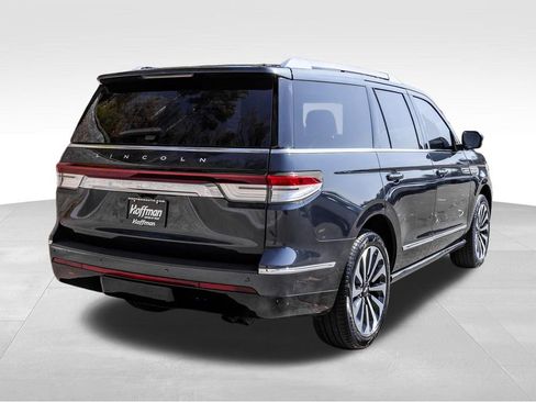 Used 2022 Lincoln Navigator Reserve AWD/4WD image 4