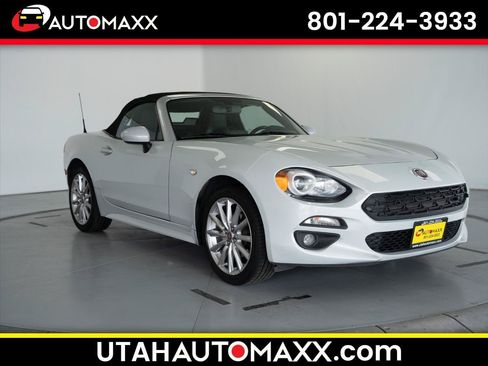 Used 2019 FIAT 124 Spider Lusso w/ Convenience Group RWD image 1