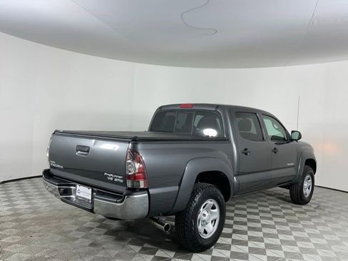 Used 2013 Toyota Tacoma PreRunner w/ SR5 Pkg RWD image 5