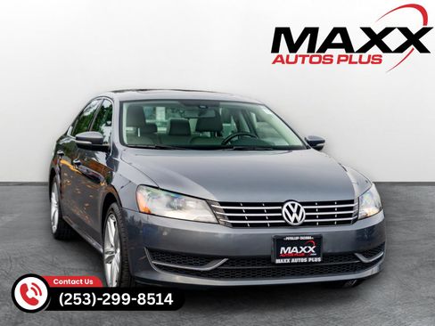 Used 2015 Volkswagen Passat TDI SE image 1