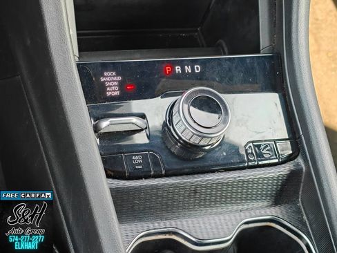 Used 2024 Jeep Grand Cherokee Limited 4xe AWD/4WD image 8