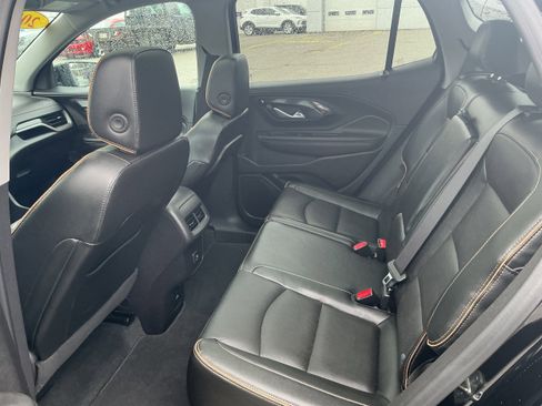 Used 2024 GMC Terrain AT4 AWD/4WD image 5