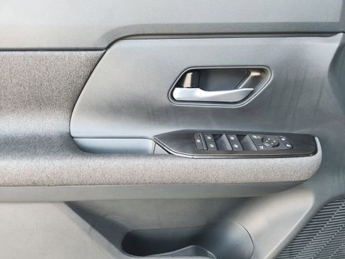 New 2026 Nissan Kicks SV image 17