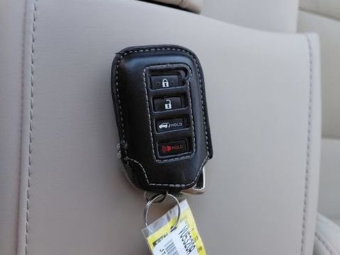 Used 2022 Lexus RX 350L FWD w/ Premium Package image 35