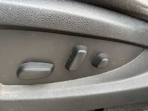 Used 2017 Chevrolet Silverado 1500 LT image 11