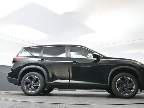 Used 2025 Nissan Rogue SV AWD/4WD image 51