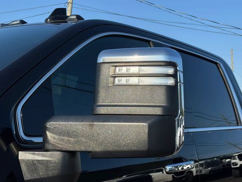 Used 2020 GMC Sierra 2500 Denali w/ Denali Ultimate Package AWD/4WD image 11
