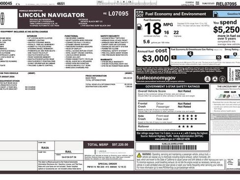 Used 2024 Lincoln Navigator Reserve AWD/4WD image 3