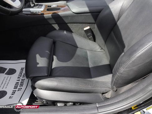 Used 2011 BMW Z4 sDrive35i image 18