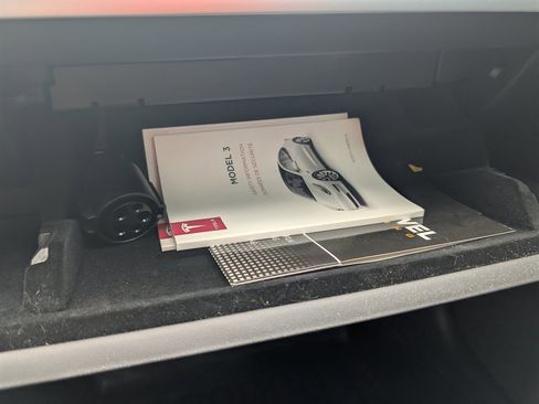 Used 2021 Tesla Model 3 Long Range image 27