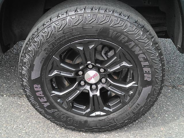 Used 2023 GMC Canyon Elevation w/ Convenience Package AWD/4WD image 28