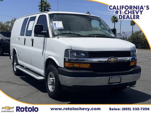 Used 2025 Chevrolet Express 2500 w/ Driver Convenience Package RWD image 1